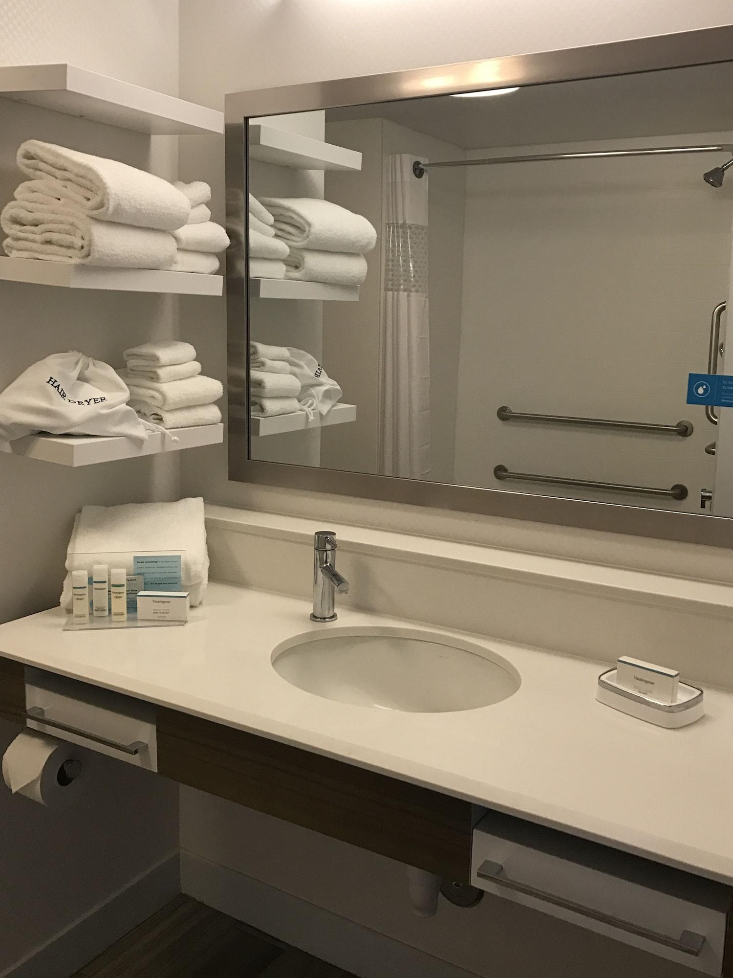 Hampton By Hilton Turlock