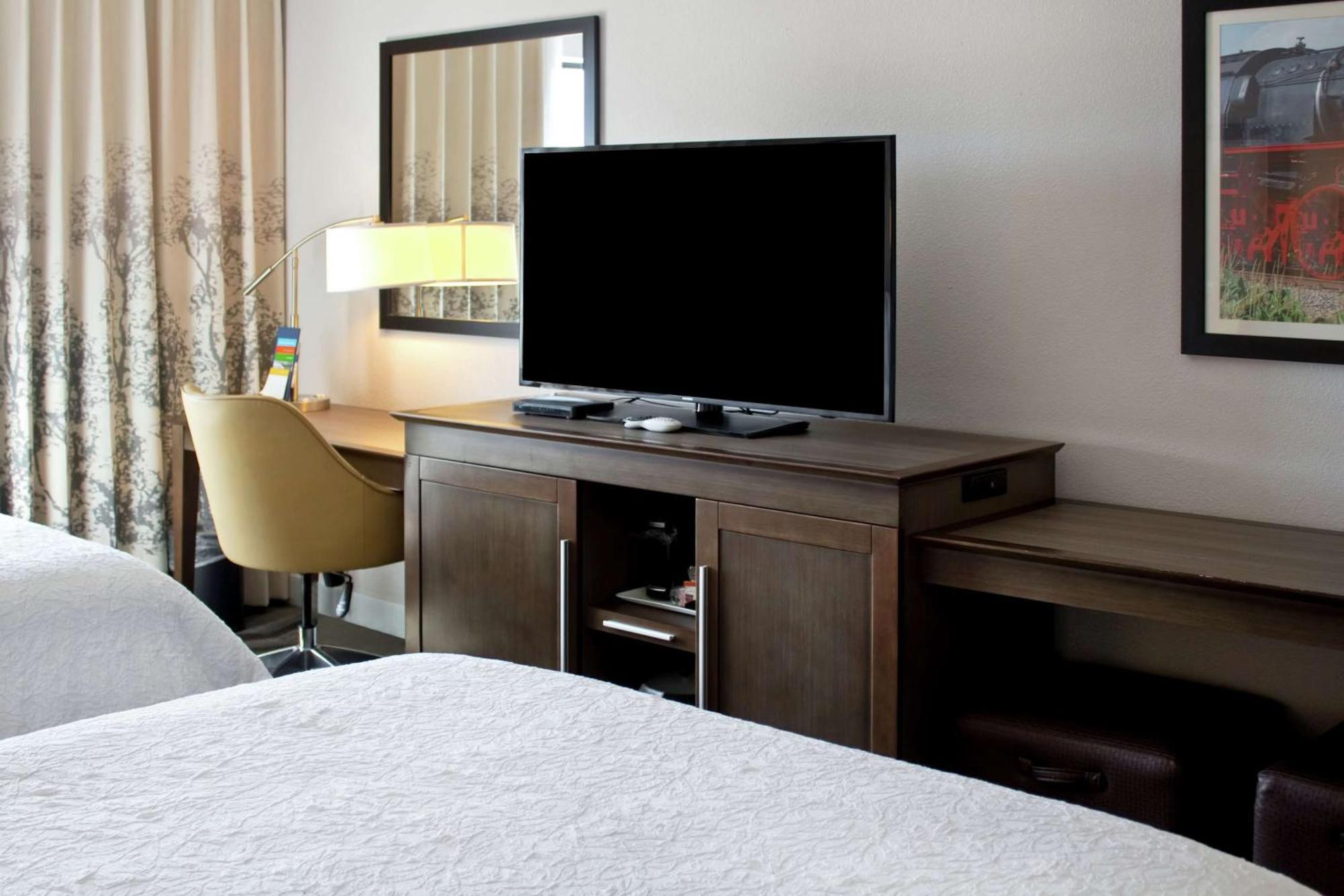 Hampton By Hilton Hotel
