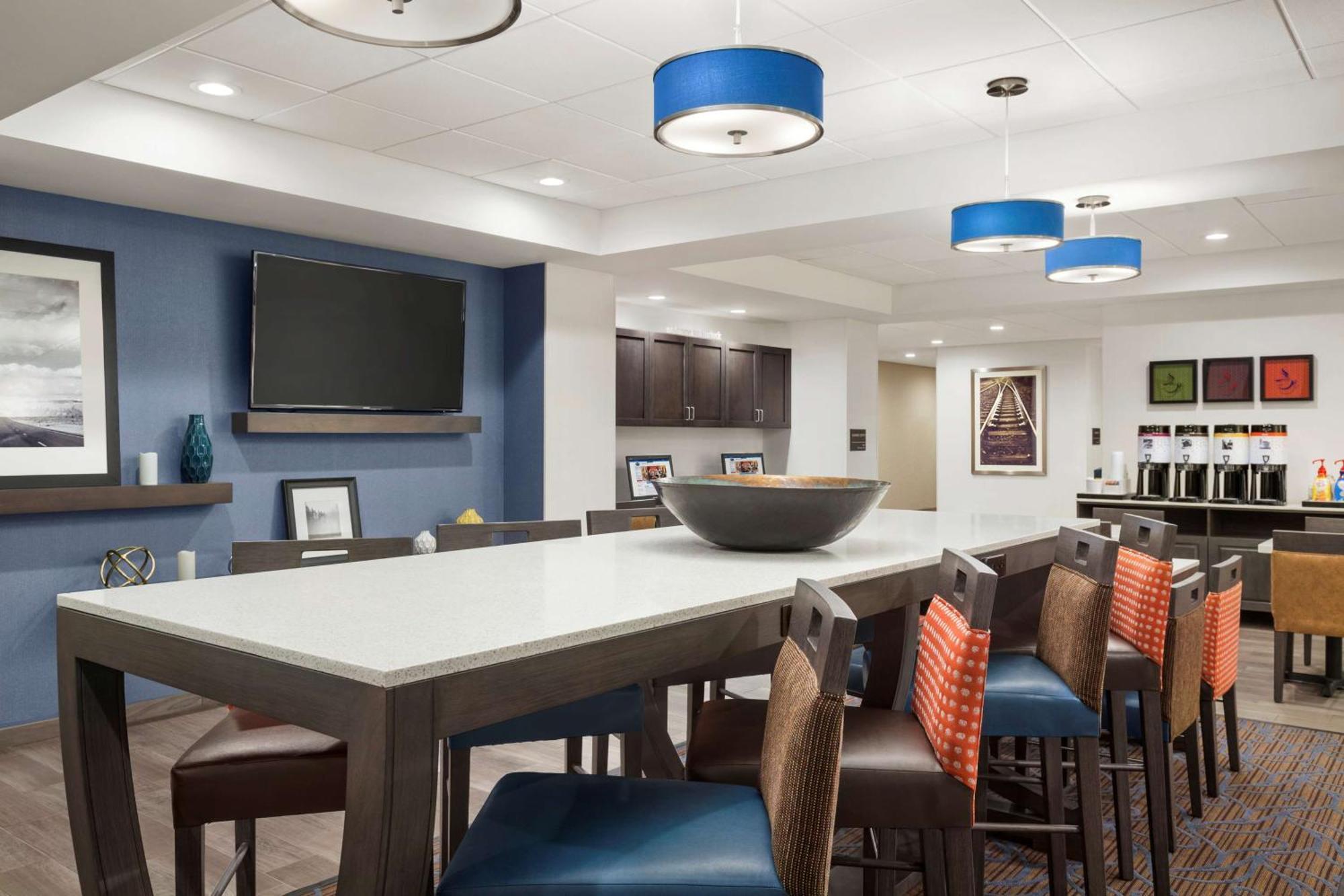Hampton By Hilton